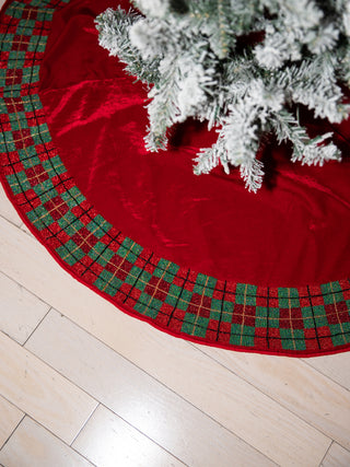 Tree Skirt ✦ Red & Green Plaid